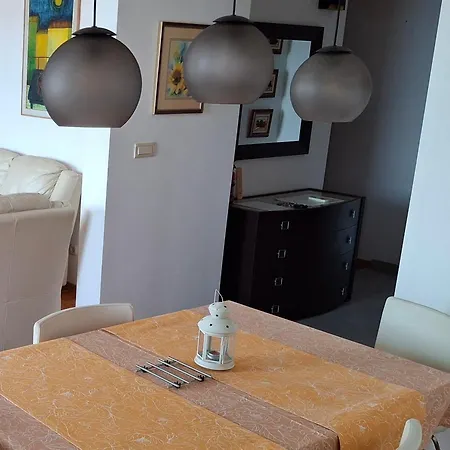 Apartment Tina Znjan *